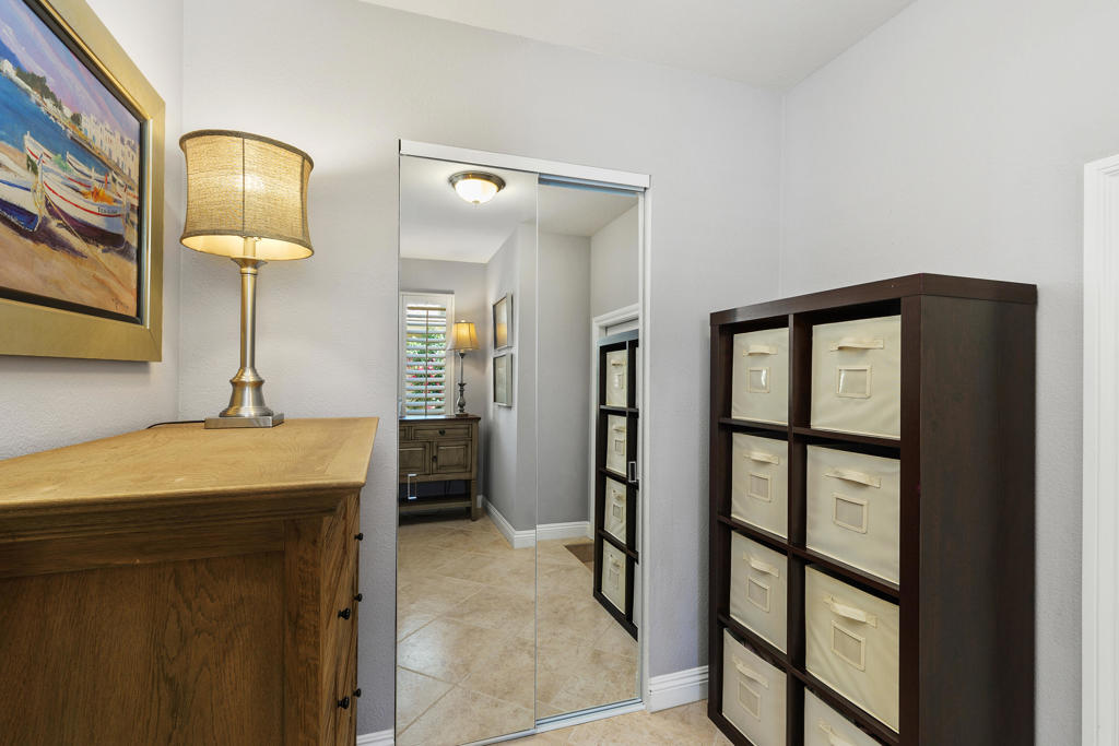 The Lakes Country Cl - Residential