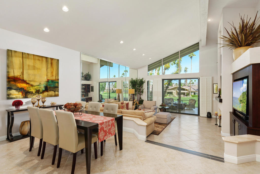 The Lakes Country Cl - Residential