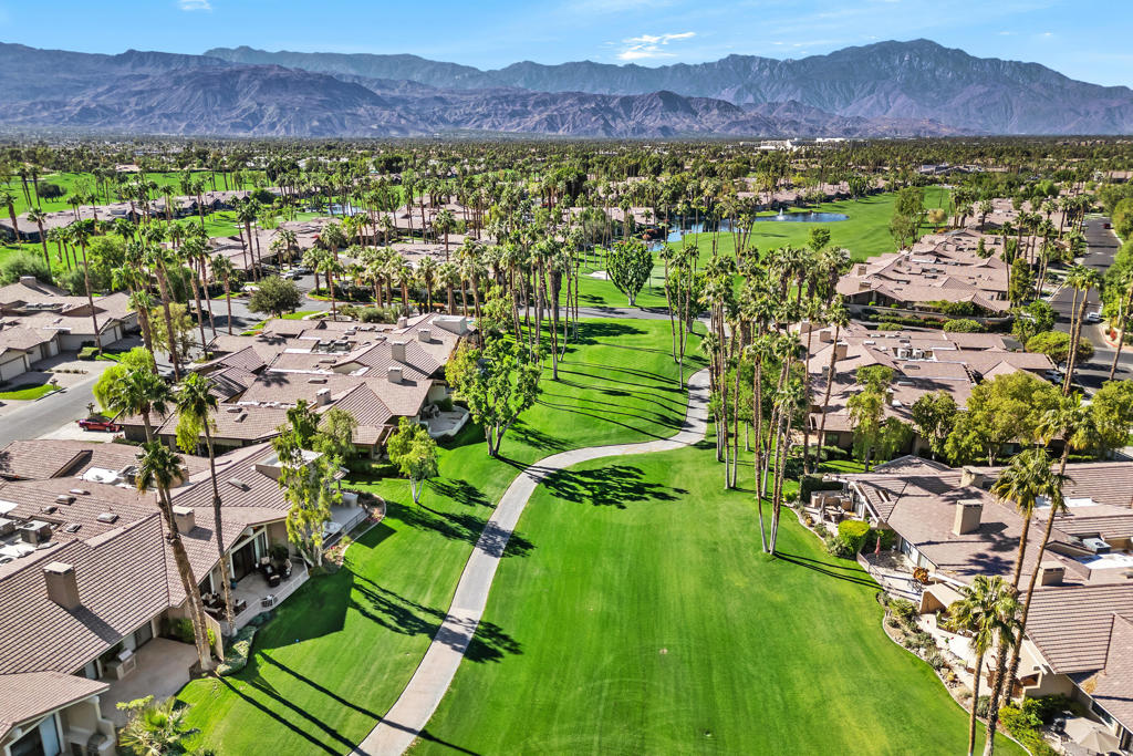 The Lakes Country Cl - Residential