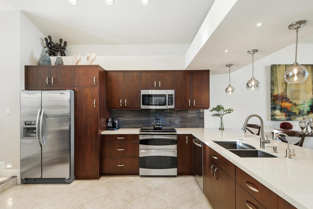 The Lakes Country Cl - Residential