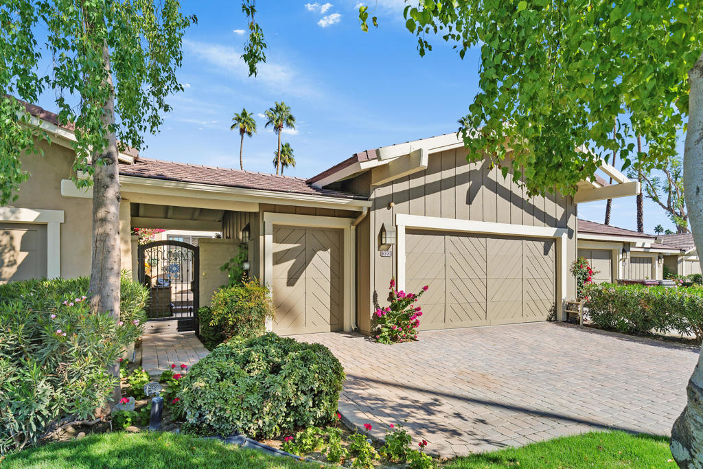 The Lakes Country Cl - Residential