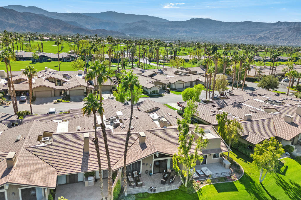 The Lakes Country Cl - Residential