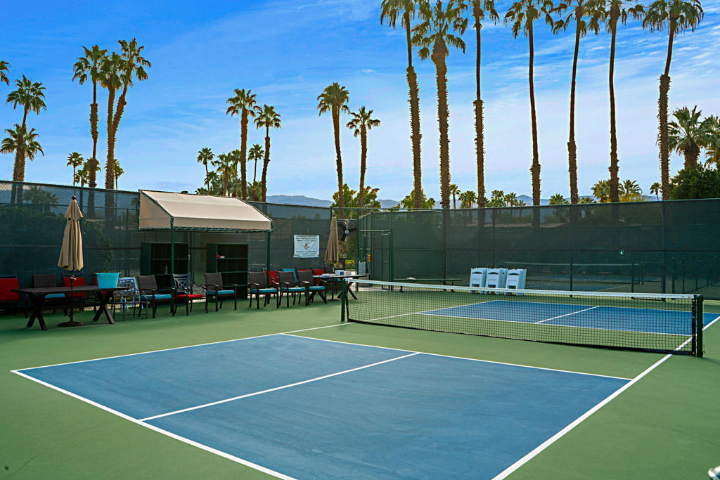 The Lakes Country Cl - Residential