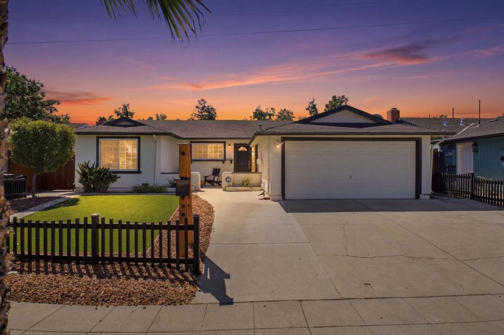 1052 Summerfield Drive