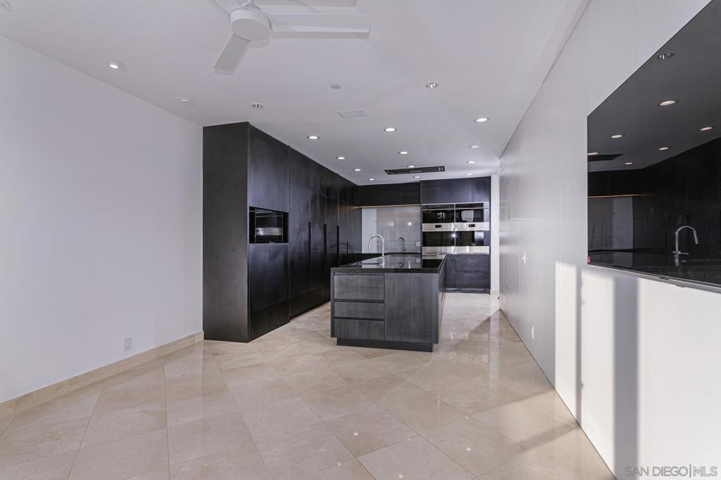 700 Front Street 501