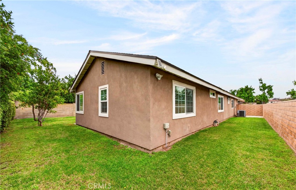 13735 Hedda Circle