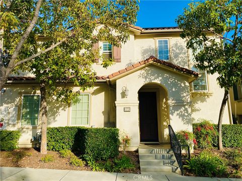 Photo of 372 Cardinal Ln, Upland, CA 91786 (MLS # TR26034183)