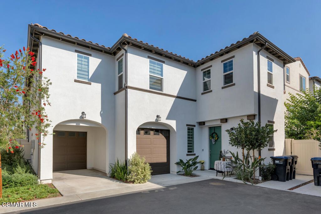 Photo of 3028 Harrison Lane, Simi Valley, CA 93065 (MLS # 226000748)