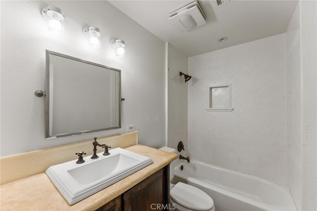 Gables (GB) - Residential Lease