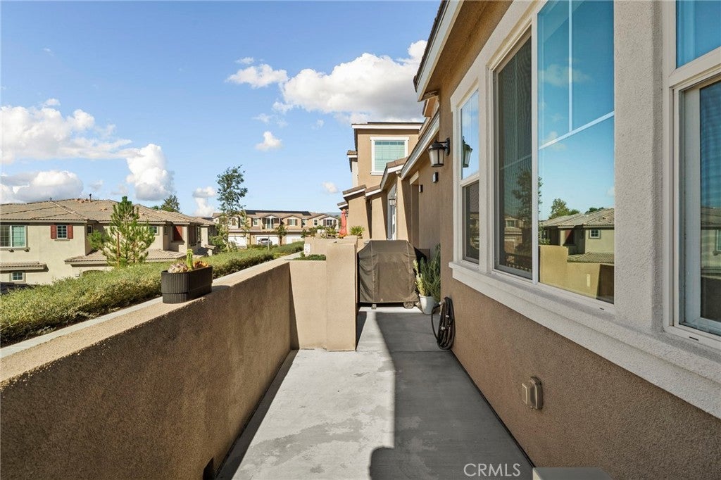 16018 Lasselle Street 3