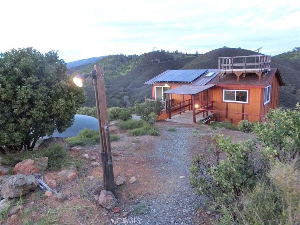 864 Watertrough Road