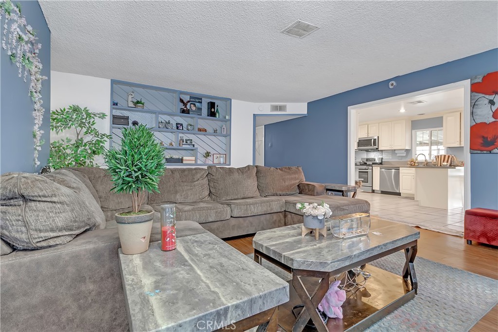 14328 Houston Dr.