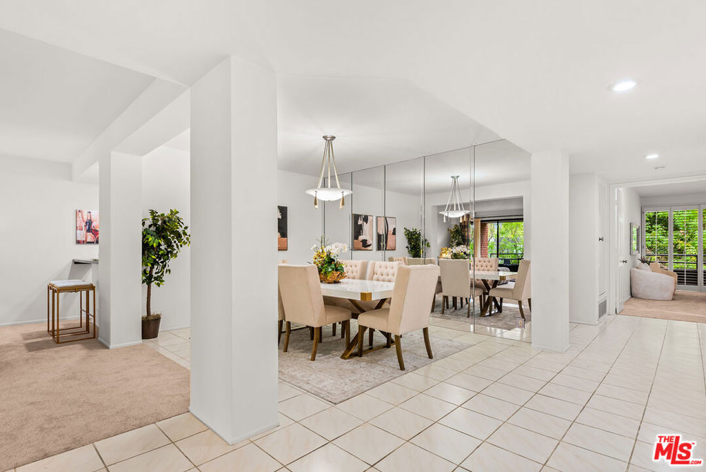 Properties 4 4736 Park Encino Lane 215