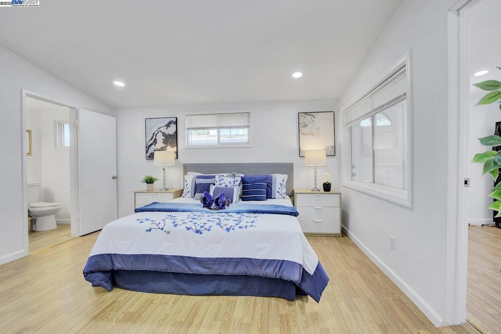 HAYWARD - Residential