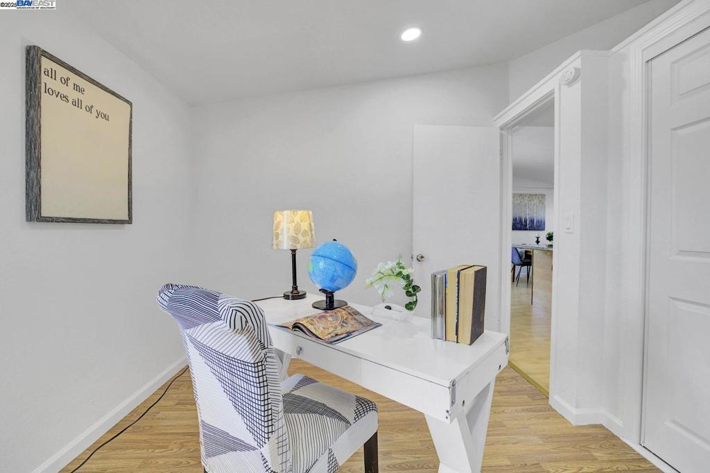 HAYWARD - Residential