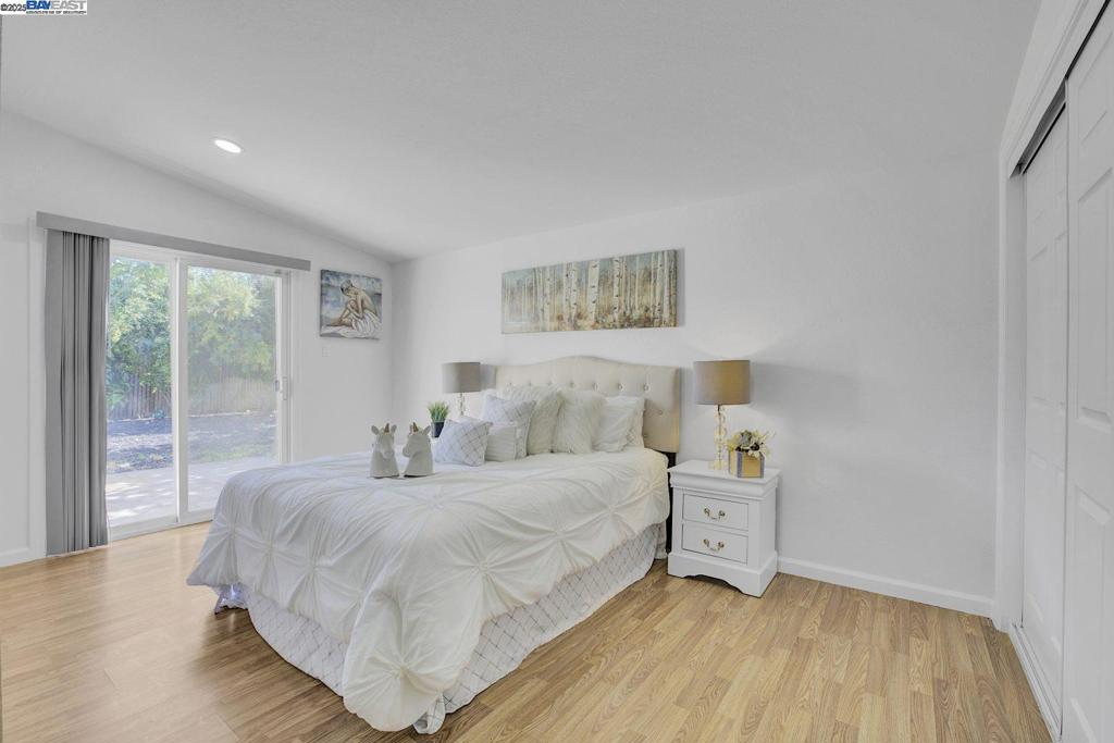 HAYWARD - Residential