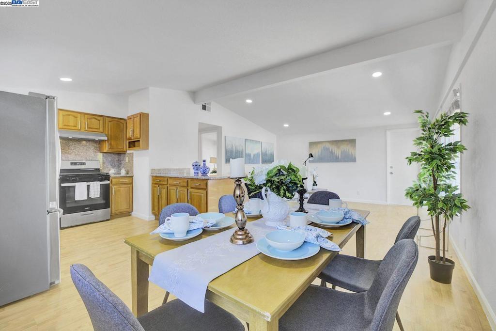 HAYWARD - Residential