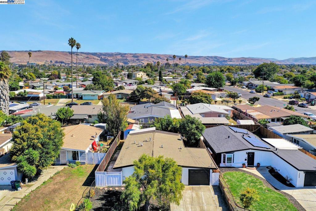 HAYWARD - Residential