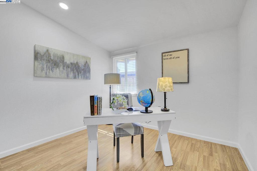 HAYWARD - Residential