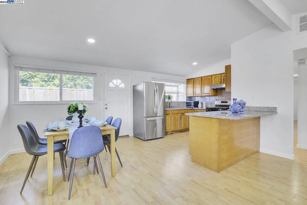 HAYWARD - Residential
