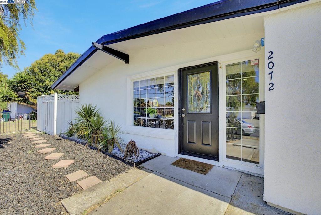 HAYWARD - Residential