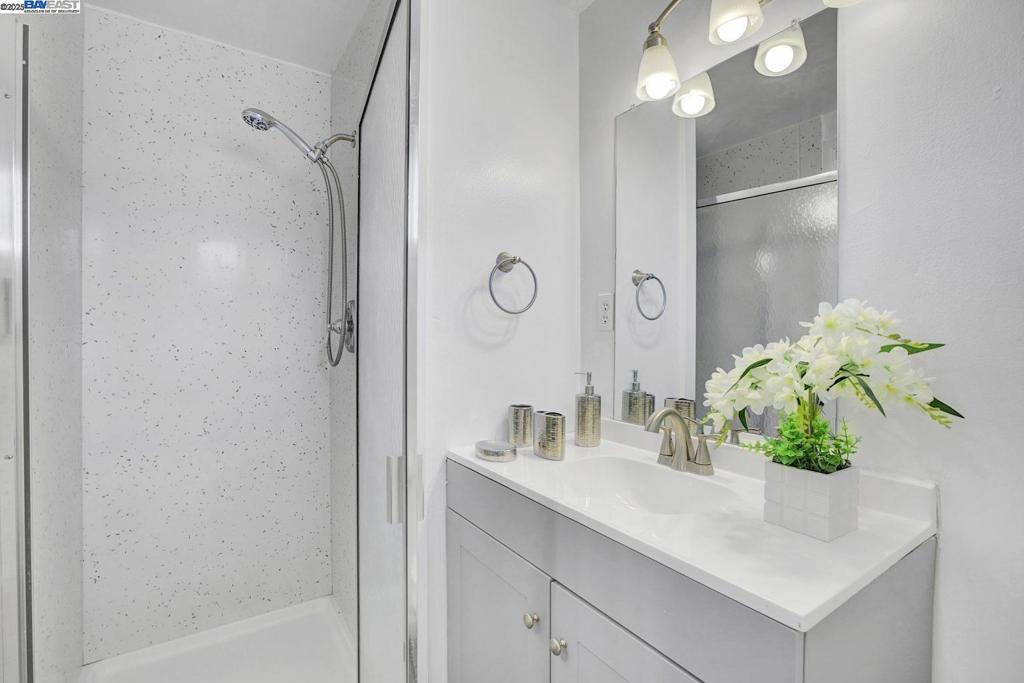 HAYWARD - Residential