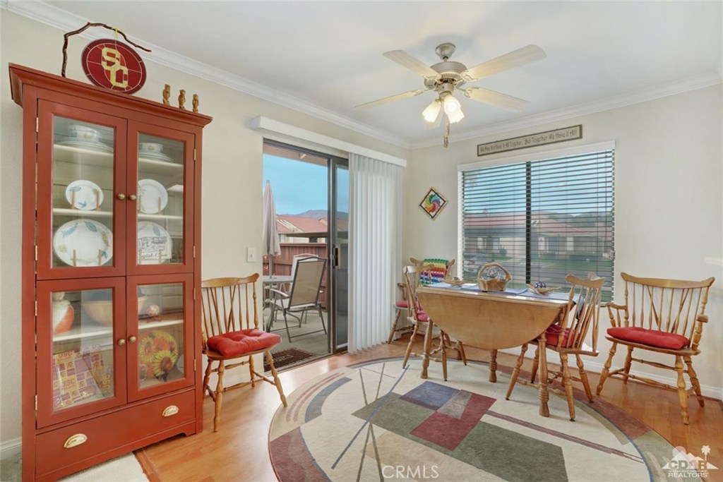 Palm Lakes - Residential