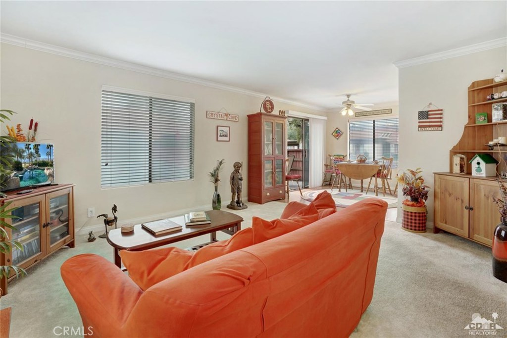 Palm Lakes - Residential