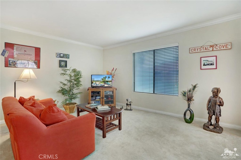 Palm Lakes - Residential