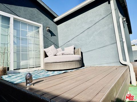 Tiny photo for 2850 Delaware Avenue, Santa Monica, CA 90404 (MLS # 26666177)