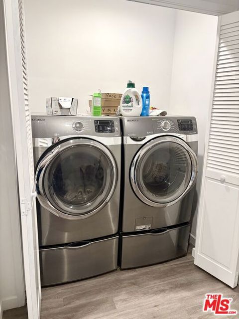 Tiny photo for 2850 Delaware Avenue, Santa Monica, CA 90404 (MLS # 26666177)