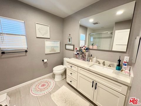 Tiny photo for 2850 Delaware Avenue, Santa Monica, CA 90404 (MLS # 26666177)