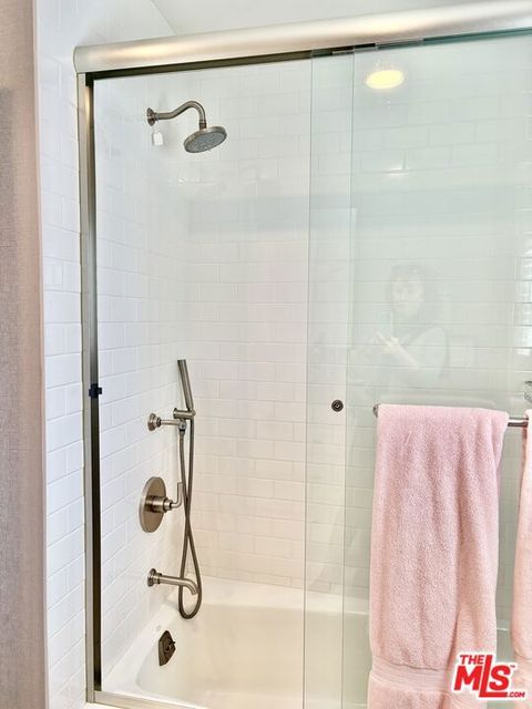 Tiny photo for 2850 Delaware Avenue, Santa Monica, CA 90404 (MLS # 26666177)