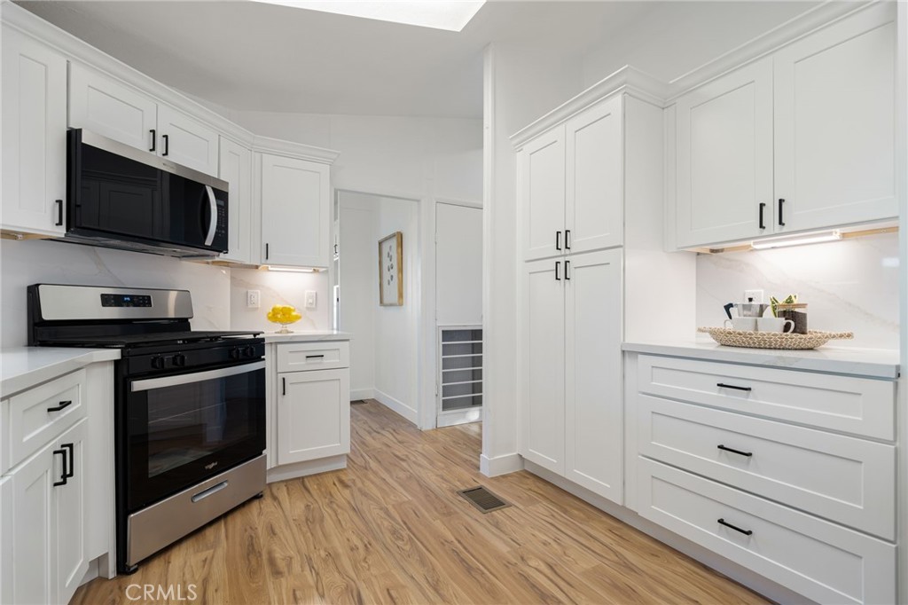 Suncrest Country Club (32272) - Manufactured In Park