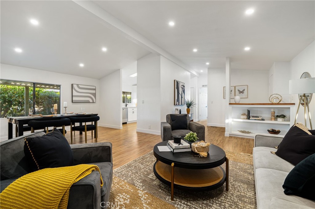 Suncrest Country Club (32272) - Manufactured In Park