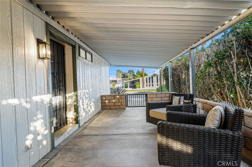 Suncrest Country Club (32272) - Manufactured In Park