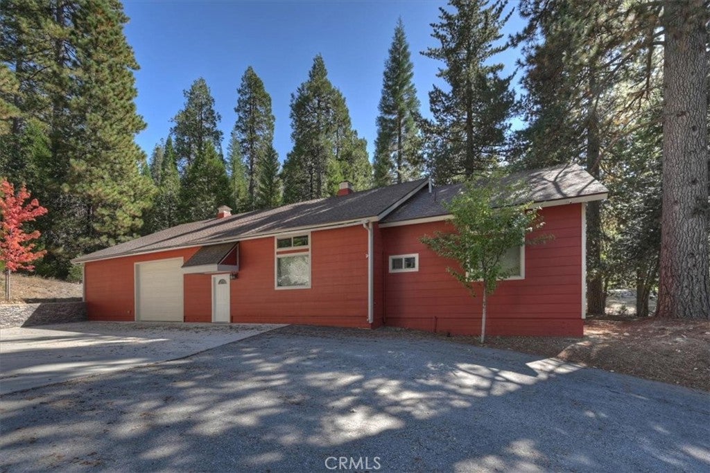 411 Grass Valley