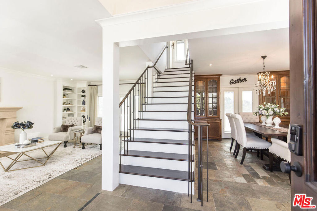 17108 Oak View Drive