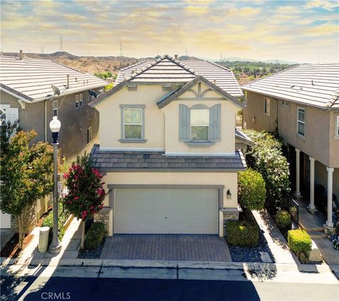 Photo of 29338 Dakota Drive, Valencia, CA 91354 (MLS # SR25251229) Photo of 29338 Dakota Drive, Valencia, CA 91354 (MLS # SR25251229)