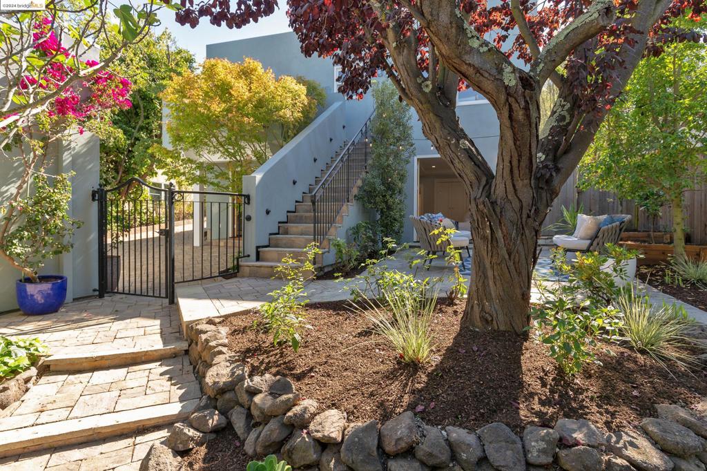 PIEDMONT - Residential