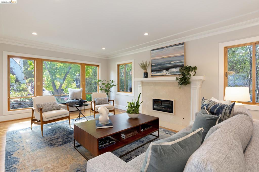 PIEDMONT - Residential