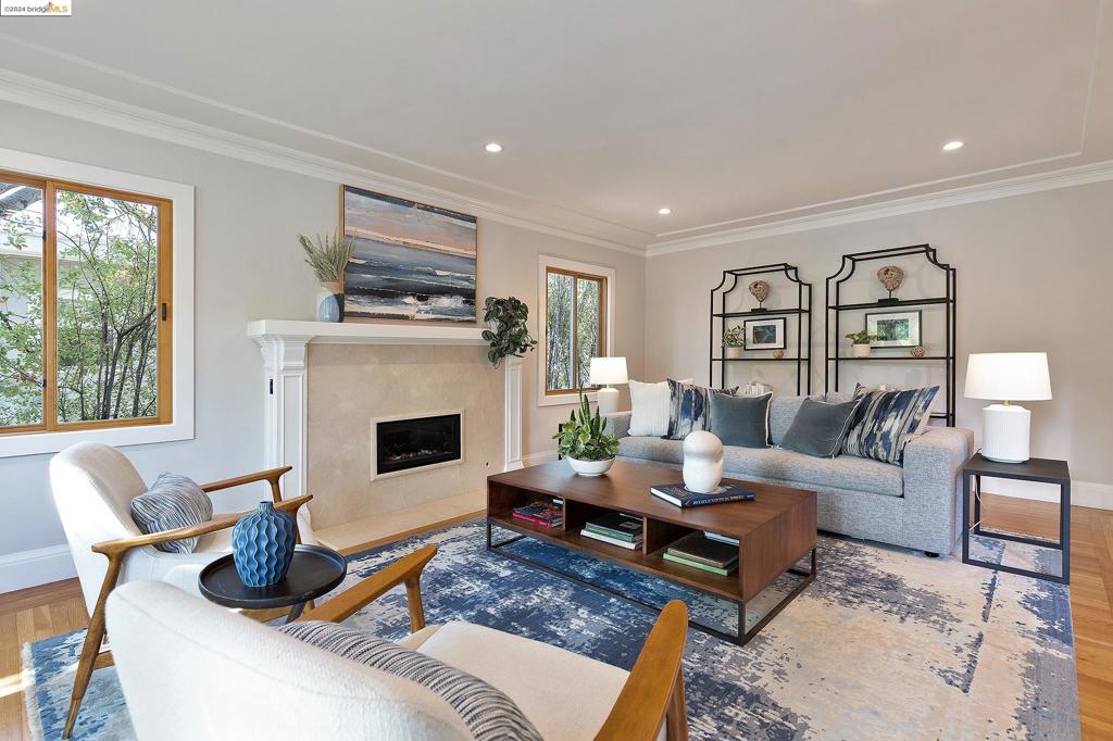 PIEDMONT - Residential