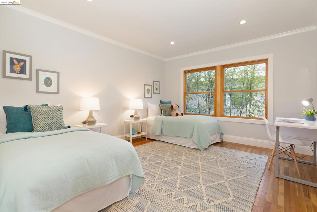 PIEDMONT - Residential