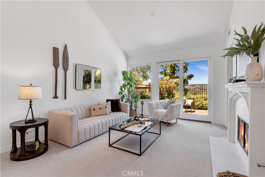 27209 Paseo Lomita