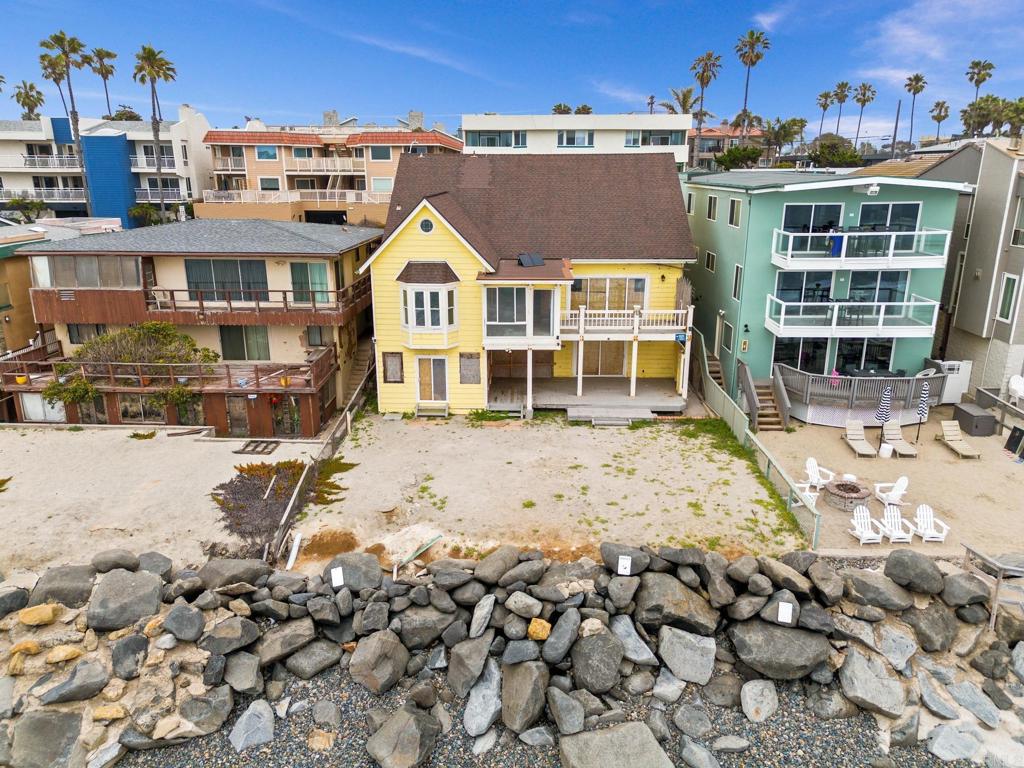 1121 S Pacific Street