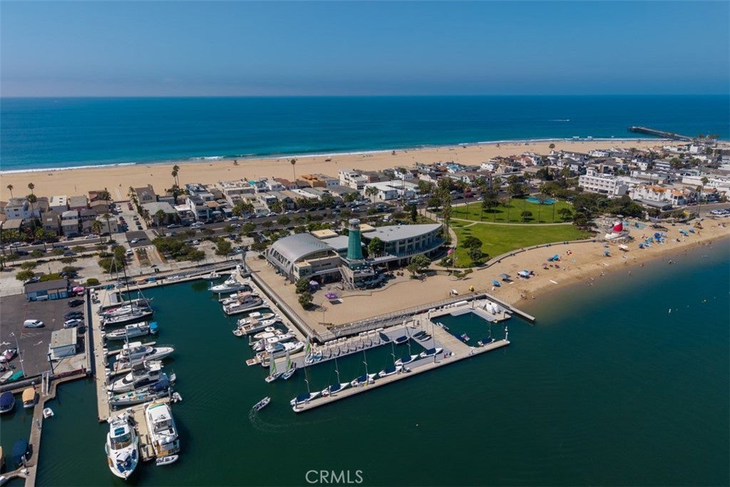 1527 W Balboa, Newport Beach CA 92663 - Photo 43