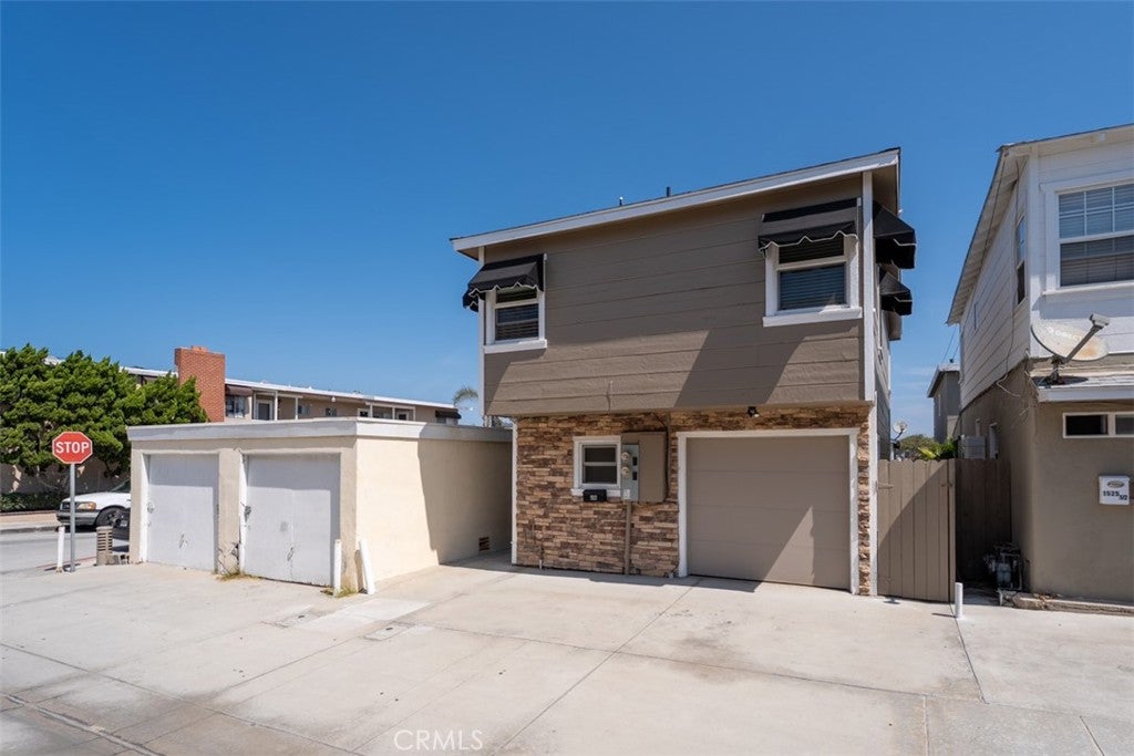 1527 W Balboa, Newport Beach CA 92663 - Photo 37