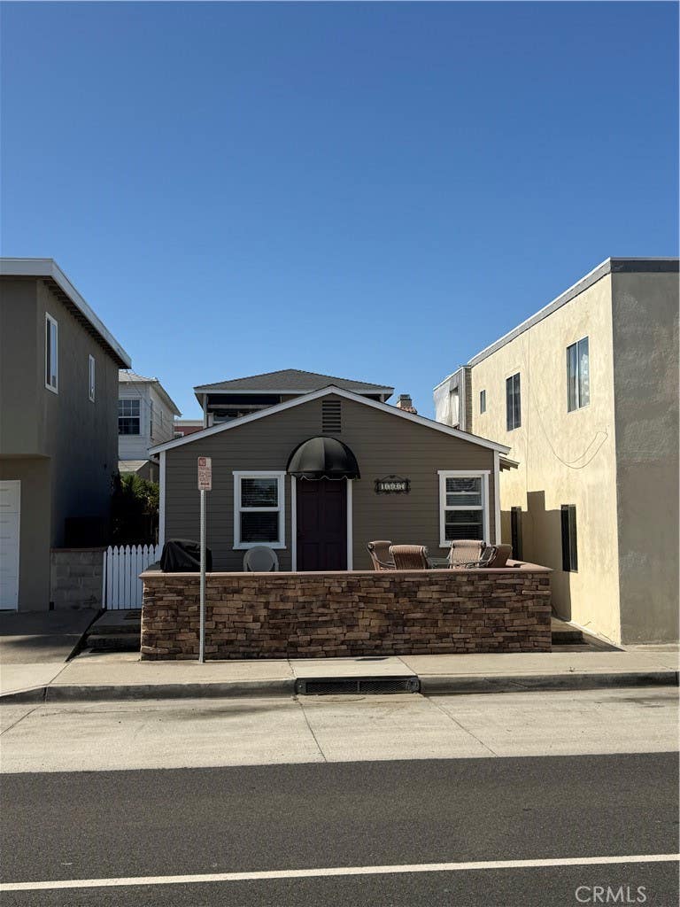 Photo of 1527 W Balboa BLVD, Newport Beach, CA 92663 (MLS # LG26166425)