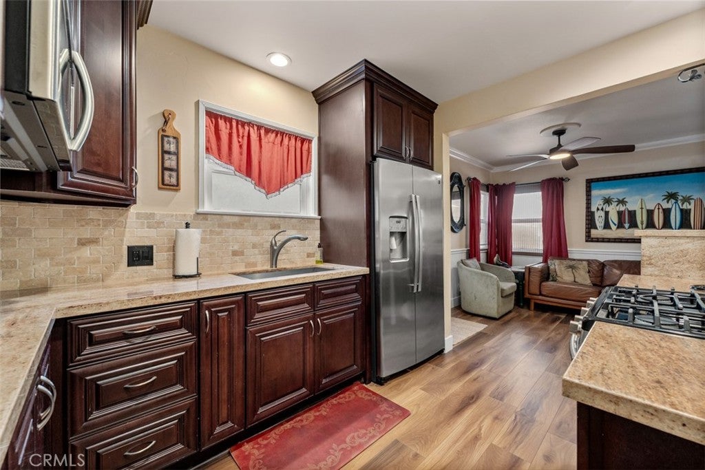 1527 W Balboa, Newport Beach CA 92663 - Photo 27