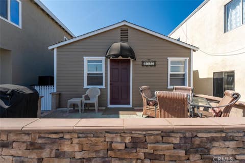 Photo of 1527 W Balboa BLVD, Newport Beach, CA 92663 (MLS # LG26166425)